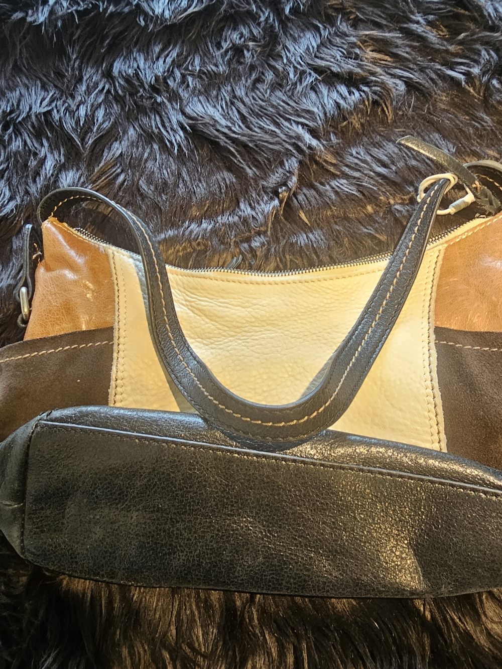 The Sak Kendra Hobo - Picture 3 of 4